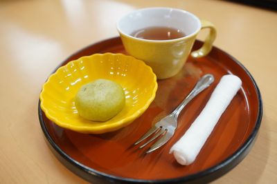 お茶と和菓子のセット