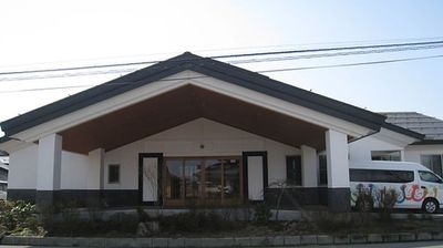 広い平屋の外観