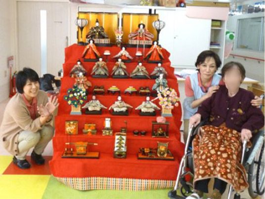 ひな祭りの飾り付け多目的室