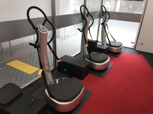 機能訓練室の訓練機器
