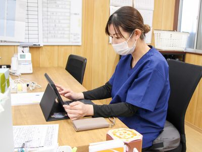 スタッフイメージの女性