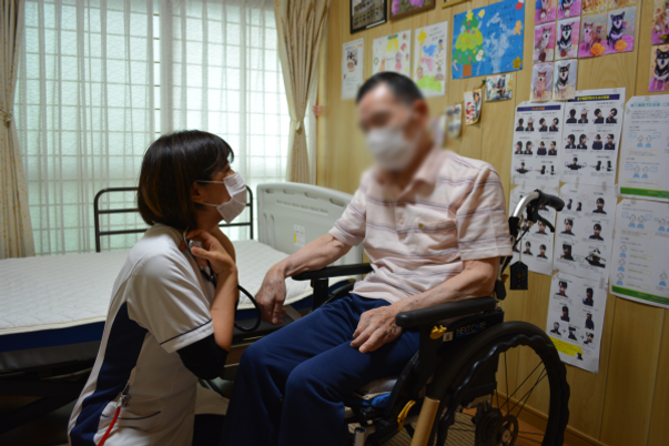 スタッフと利用者の居室