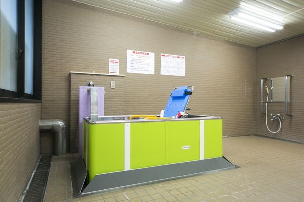 機械浴槽がある部屋