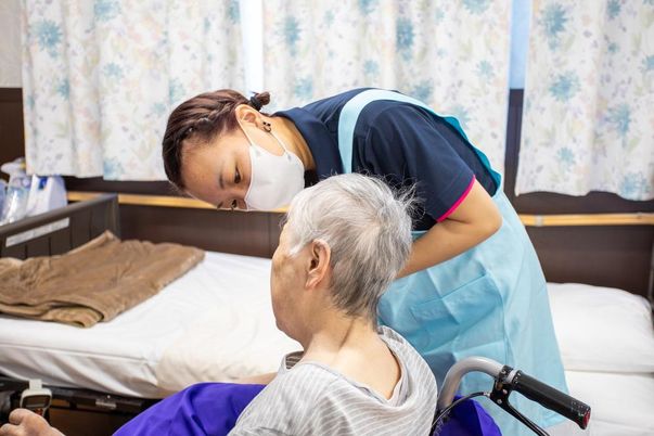 ケアスタッフと利用者の居室