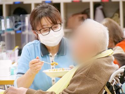 食事介助の様子