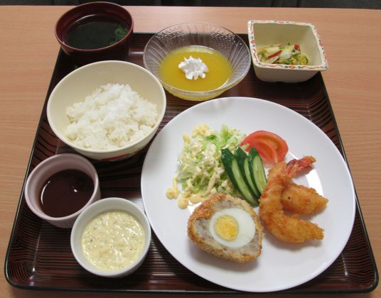 美味しそうな食事盛り付け