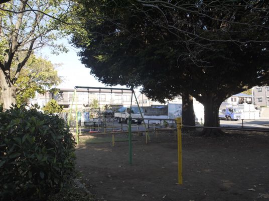 公園隣接施設外観