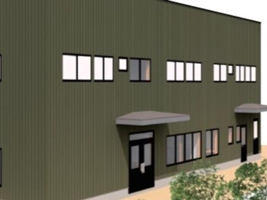 シンプルな外観の建物