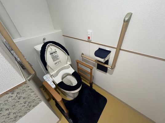 利用者様向けの安全なトイレ