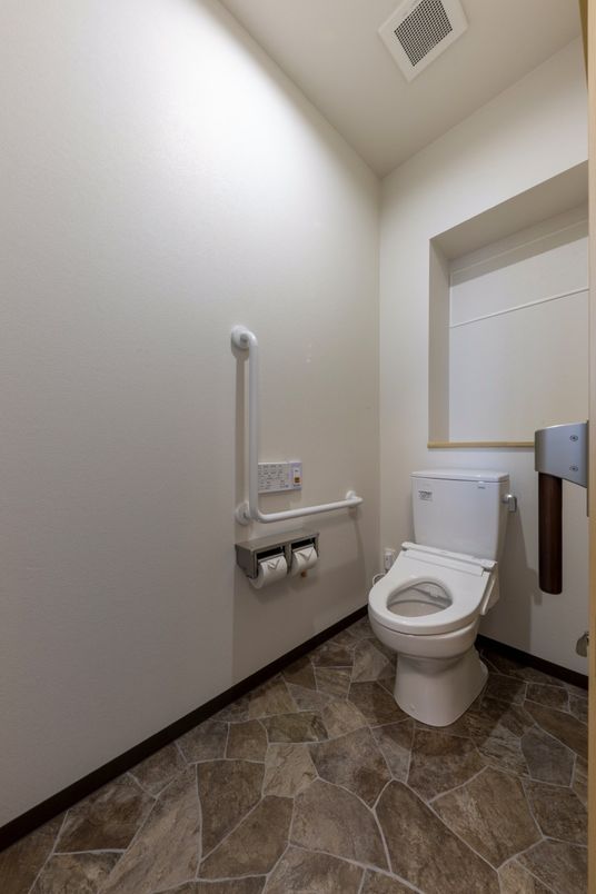 清潔感あるトイレの一角
