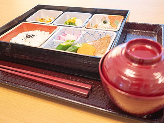 美味しそうな献立の膳