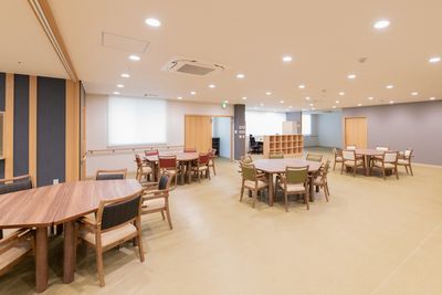 スタッフ用ダイニング