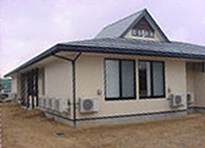 広々とした明るい居室
