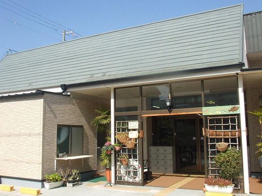 暖かみのあるエントランス