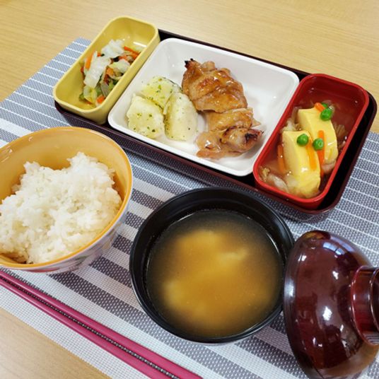 おいしい料理の食堂