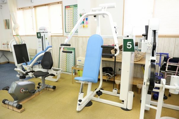 訓練設備が整う機能訓練室
