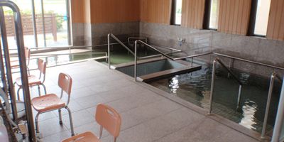 バリアフリー設計の浴室