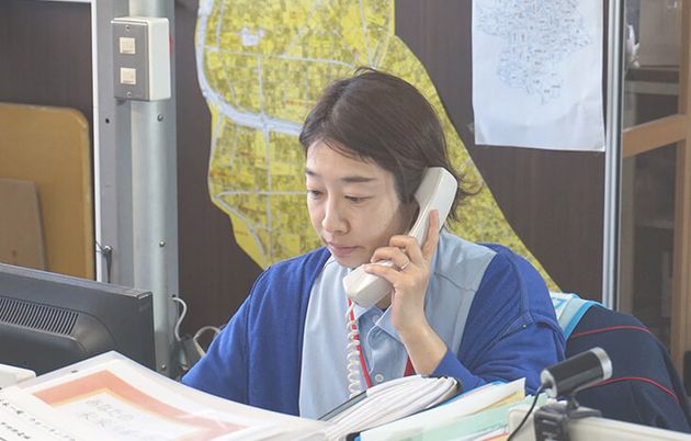 計画立案中のスタッフ