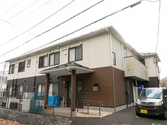 洗練された建物の外観