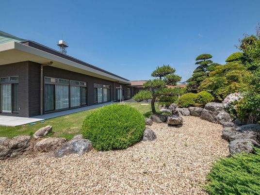 緑豊かな庭園