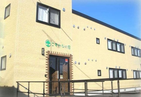 キレイな介護施設の外観