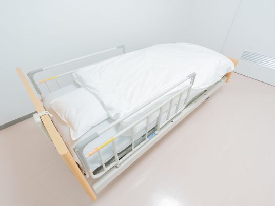 シンプルなベッド居室
