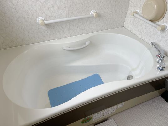 快適なバスタイムを提供する浴室
