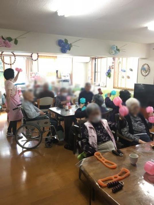 和やかな交流の場
