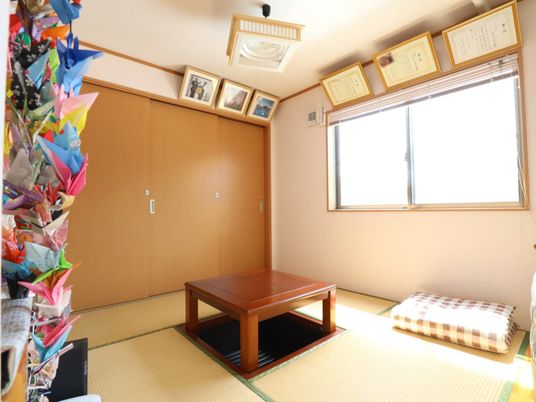 明るい和室の居室