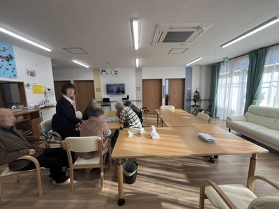 広々としたラウンジ
