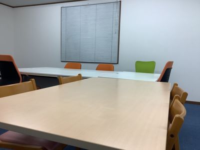 スタッフミーティング用の部屋