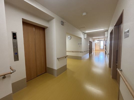 明るい廊下