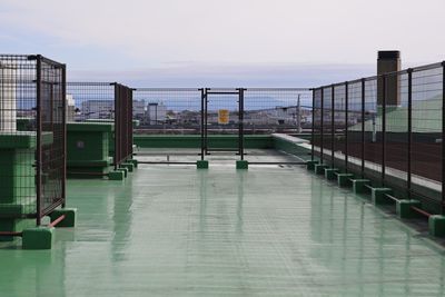 ゆったり屋上テラスの風景