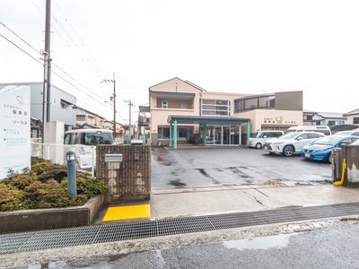 施設前の外観
