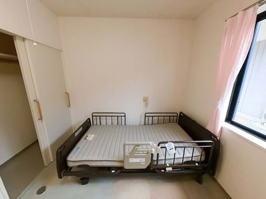 ベッドがある部屋