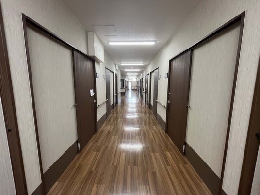 長い廊下