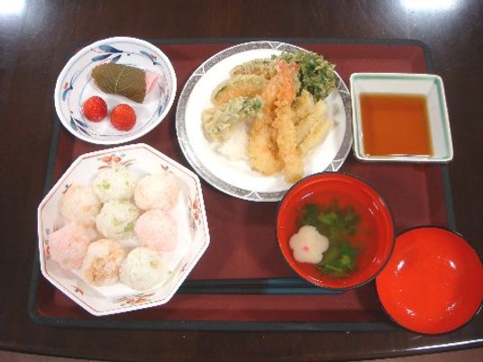 和食の食事セット