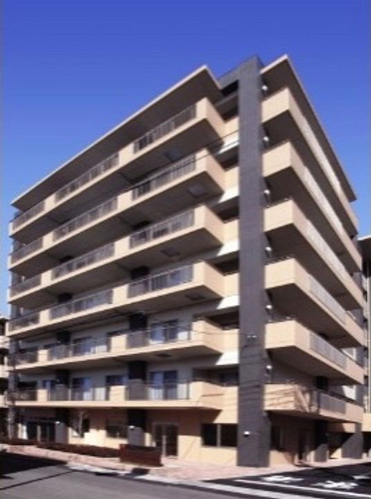 多階層施設の外観