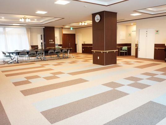 広々とした快適な食堂