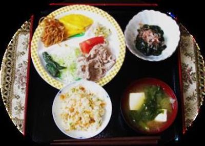 多彩な料理の御膳