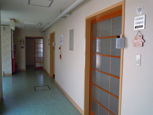 落ち着いた廊下