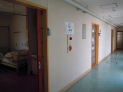 居室につながる廊下