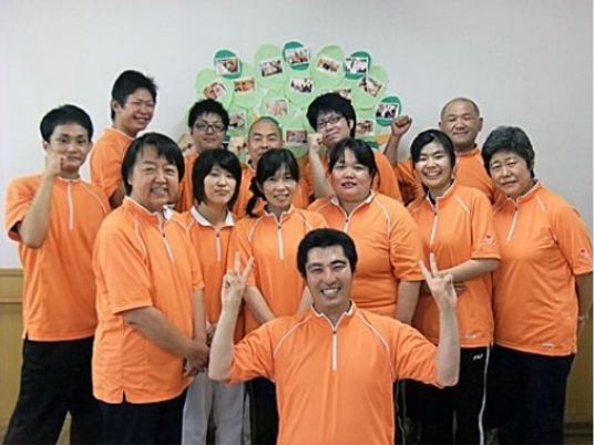 元気なスタッフ集合