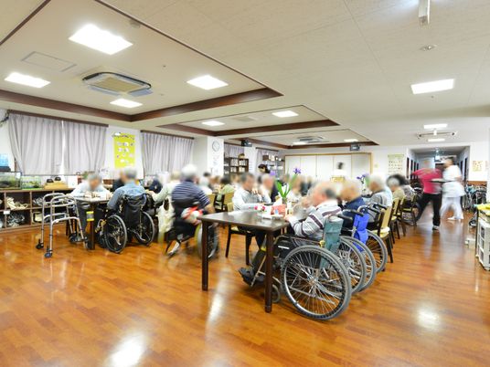 車椅子利用者が多い共有スペース