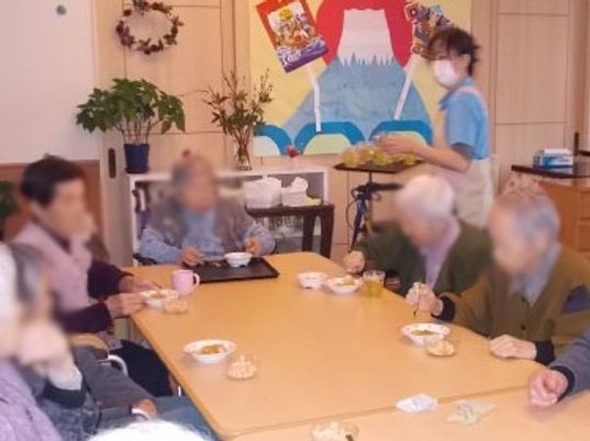 暖かい空間のダイニング