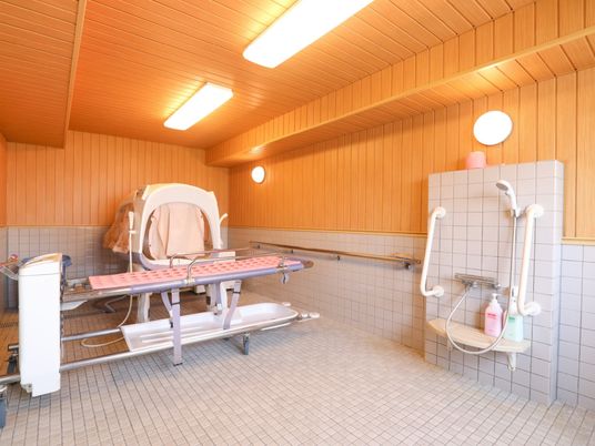 快適な介護用浴室