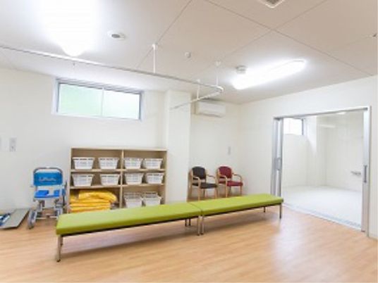 明るい機能訓練室