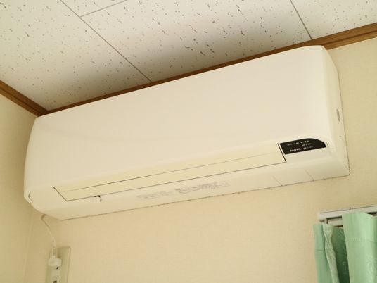 エアコンのある部屋