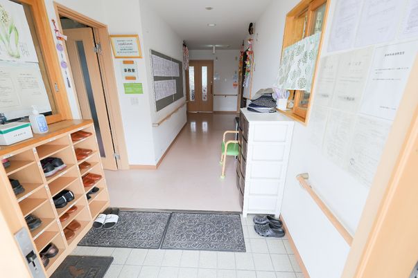 玄関廊下の様子