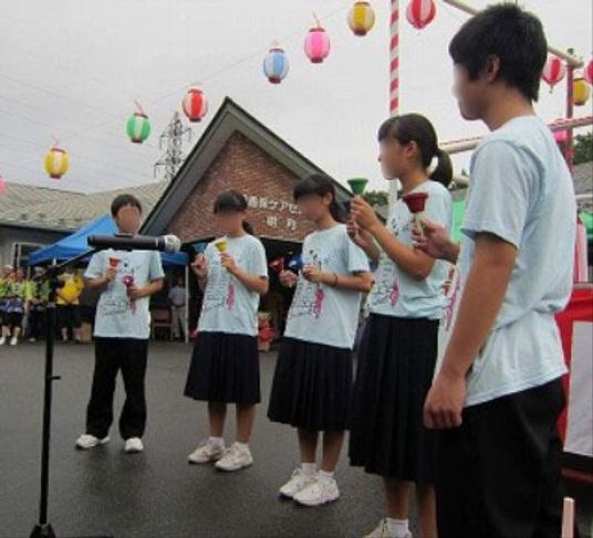 お祭りの様子